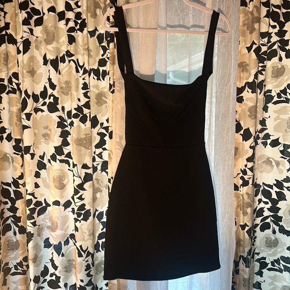 TOBI NWT Black Dress size Large